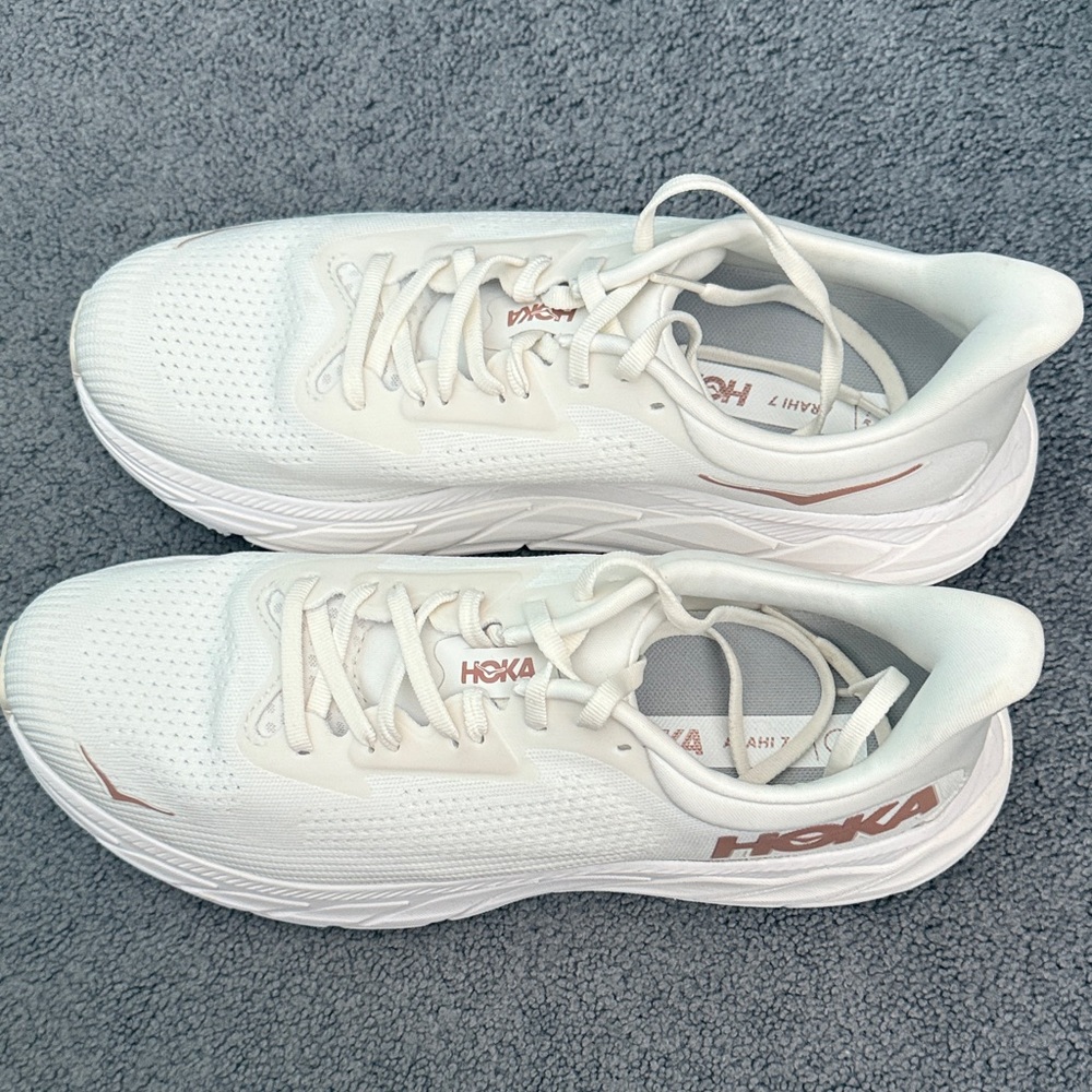 Hoka arahi 7 Shoes - Picture 2 of 4